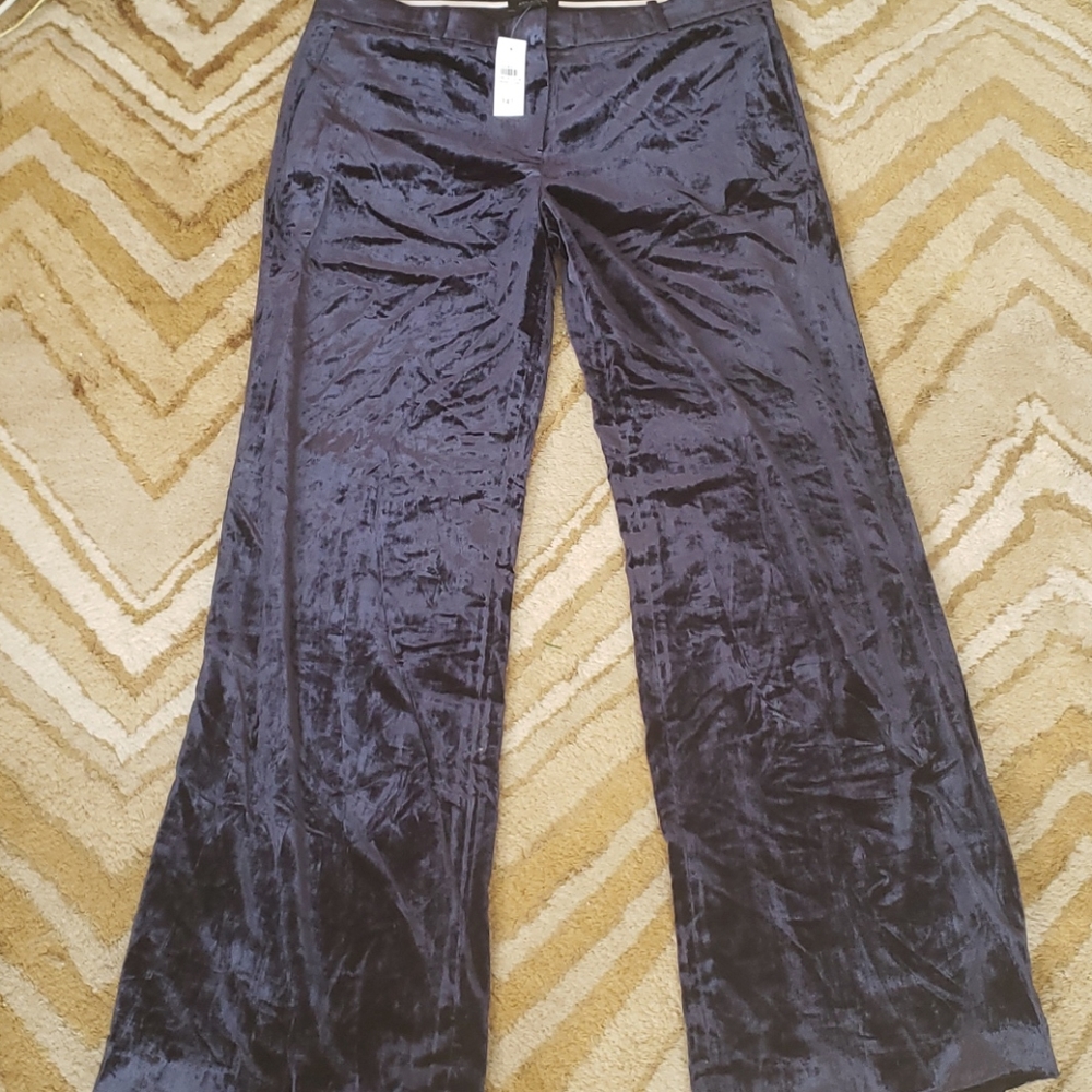 NWT TALL Ann Taylor Navy Wide-leg trouser.